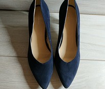 Кожаные стильные женские фирменные туфли от Bugatti 40 р - о