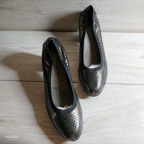 Шкіряні, стильні жіночі туфлі від Tamaris 38 р - Нові (фото #1)
