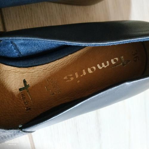 Стильні шкіряні жіночі туфлі-лофери від Tamaris 36 р - Нови (фото #4)