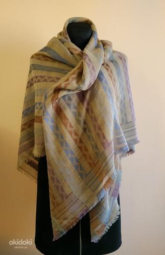 Стильный фирменный большой платок от Mooilo натуральная шерс (фото #3)