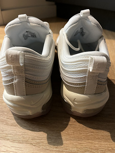 Nike tossud nr 40 (5 foto / 5)