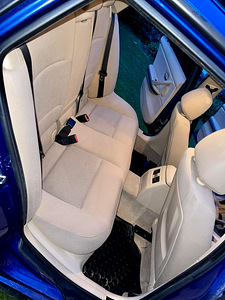 M/V: BMW 320d (8 foto / 9)