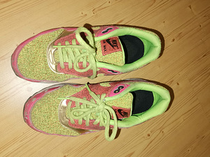 Nike Air Max tossud (2 foto / 4)