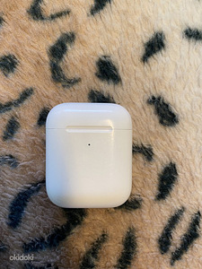 Airpods gen 2 (2 фото из 3)
