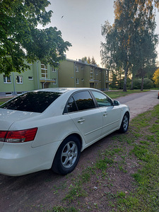 Hyundai Sonata 2006 diisel (4 foto / 8)