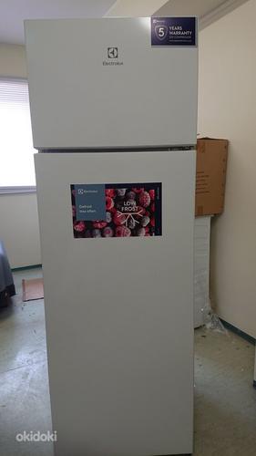 Холодильник Electrolux (фото #1)