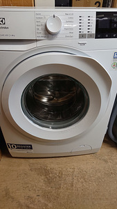 Müüa pesumasin Electrolux (1 foto / 2)