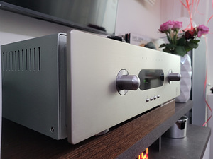 Процессор/усилитель окружающего звучания primare SPA21 (4 фото из 10)