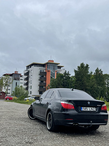 BMW 528i Facelif Black (1 фото из 10)