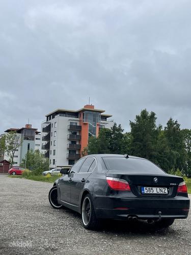BMW 528i Facelif Black (фото #1)