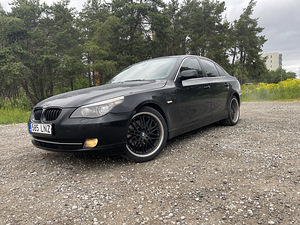 BMW 528i Facelif Black (4 фото из 10)
