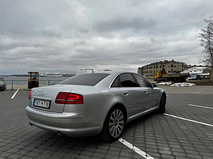 Audi A8 4.2 240kw Diesel (4 foto / 7)