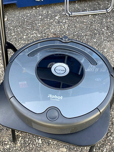 IRobot tolmuimeja (2 foto / 2)