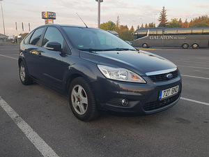 Ford Focus 2008.автомат.газ (2 фото из 6)