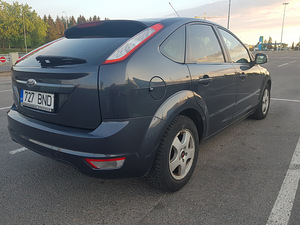 Ford Focus 2008.автомат.газ (4 фото из 6)