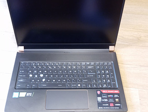 MSI GS75 Stealth 8SE VARUOSAD FHD IPS 17.3 144 Hz (1 foto / 9)