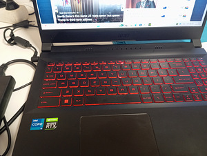 Msi gf66 katana 11ue 15.6 fhd 144hz ips RAM16gb RTX 3060 (5 foto / 10)