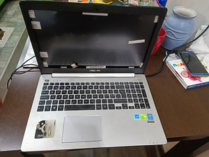 Asus r553L (1 foto / 3)