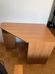 Müüa laud/arvutilaud (1 foto / 3)