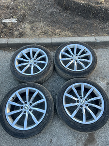 Volkswagen Passat B8 originaalkettad R18+ suverehvid (1 foto / 8)