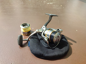 Shimano Twin Power 2500 FB (1 foto / 1)