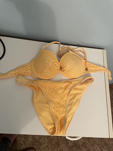 Ujumistrikoo (1 foto / 3)