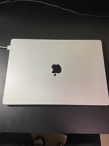 Apple Macbook Pro 16 - M1 Pro, 16GB, 512 GB (2 foto / 6)