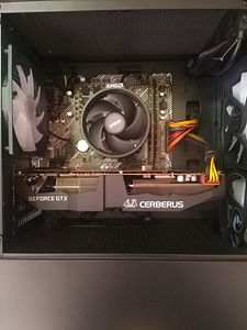 Ryzen 5 2600X/B450/16GB RAM/SSD 500GB/GTX 1070TI 8GB (9 foto / 10)