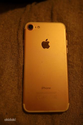 Продам iPhone 7 128 розовый (фото #1)