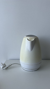 Veeketja Russell Hobbs 1.7l elektriline (2 foto / 4)