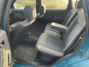 Volkswagen Passat B3 1.9TD (8 foto / 10)
