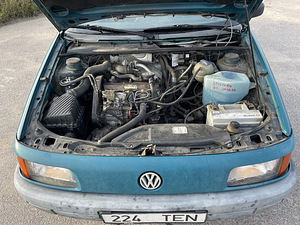 Volkswagen Passat B3 1.9TD (9 foto / 10)