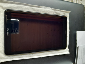 Prestigio Q PRO 4G 8 tolli (2 foto / 8)