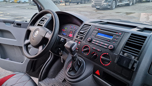 VolksWagen Transporter T5 (7 foto / 11)
