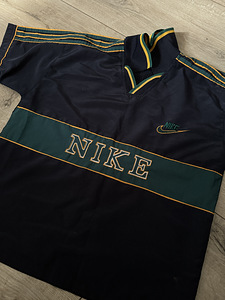 Футболка nike (1 фото из 4)