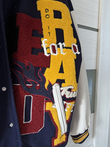 Bomber bershka (2 foto / 3)