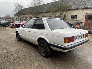 Müüa BMW E30 320i (4 foto / 10)