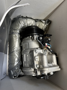 Uus AC kompressor Denso 10PA17C / DCP17010 Mercedesele (3 foto / 8)