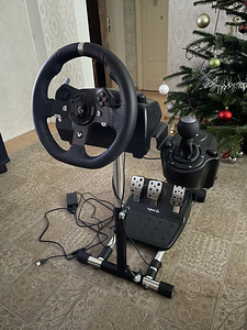 Logitech G920 koos pedaalidega + käigukang + raam (1 foto / 4)