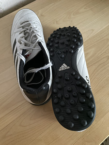 Adidas jalgpalli putsad EU 42 2/3 (1 foto / 4)