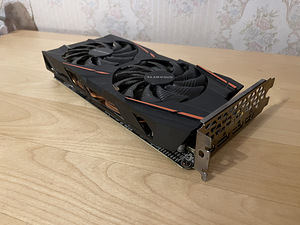 Radeon RX570 8GB (1 foto / 3)
