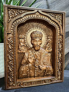 Nikolaus Imeline ikoon tammepuust (6 foto / 10)