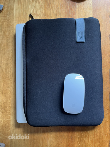 MacBook Air M2 (A2681) + мышь Magic Mouse + чехол Case Logic (фото #6)