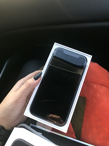 iPhone 11 black 128 gb UUS (1 foto / 3)
