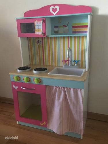 Продам красивую и аккуратную детскую игровую кухню (фото #2)
