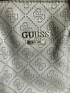Сумка GUESS (5 фото из 5)