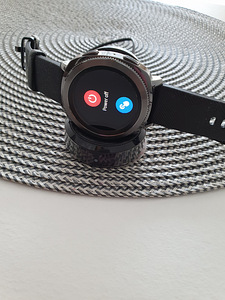 Samsung Gear Sport 42мм черный (6 фото из 9)