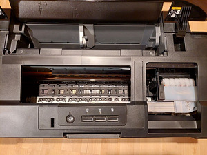 А3 Принтер Epson L1800 (6 фото из 7)