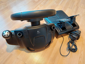 Руль Logitech Driving Force GT (3 фото из 3)