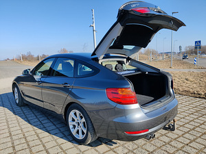 BMW 320 GT Гран Туризмо 2016 (8 фото из 15)